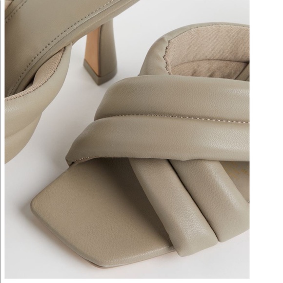 Mules - Picture 5 of 12